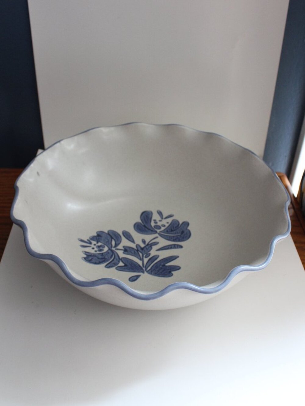 Pfaltzgraff Yorktowne Fluted Bowl 9” wide